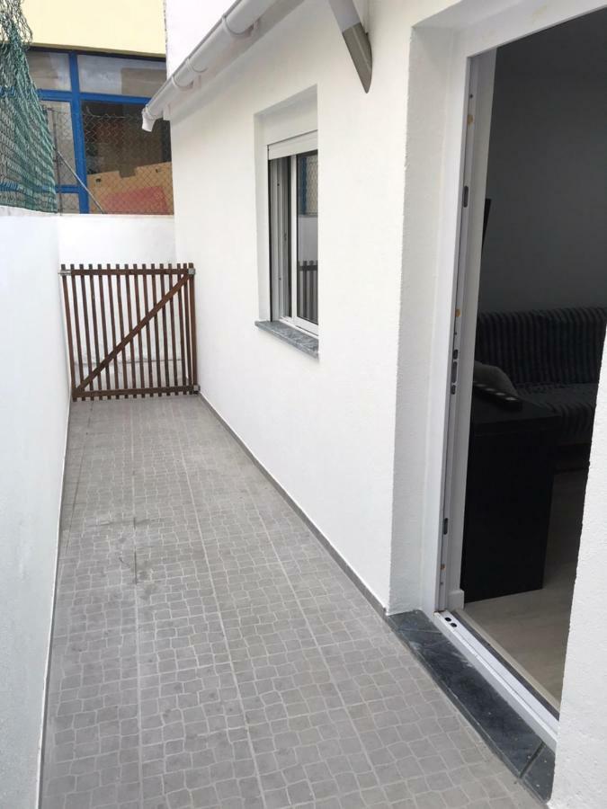 Corner House Apartment Trafaria ภายนอก รูปภาพ