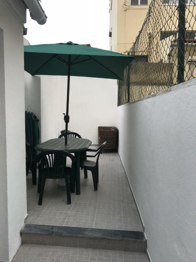 Corner House Apartment Trafaria ภายนอก รูปภาพ